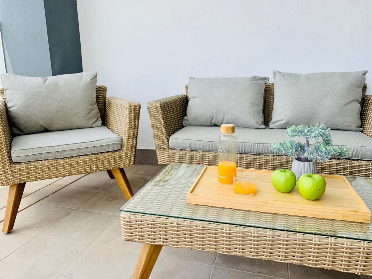 Sea View Luxury New Apartment Marbella Port Exteriör bild